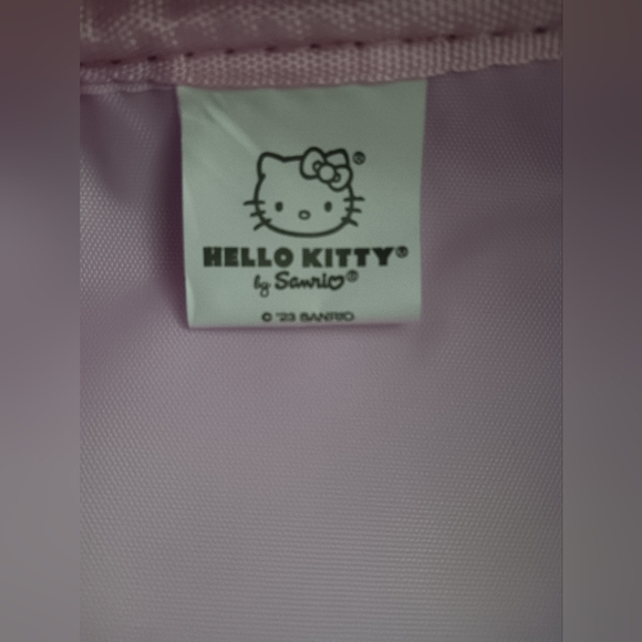 NWT Hello Kitty Beauty Travel Case - Picture 10 of 10